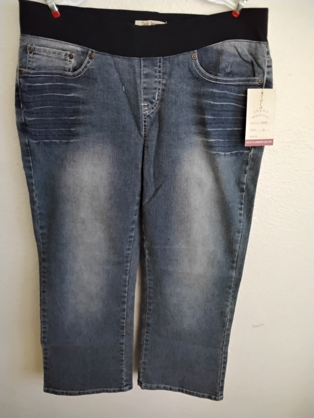 Vintage Y2K Tala "Hot Mammas" Embroidered Maternity Capri NWT